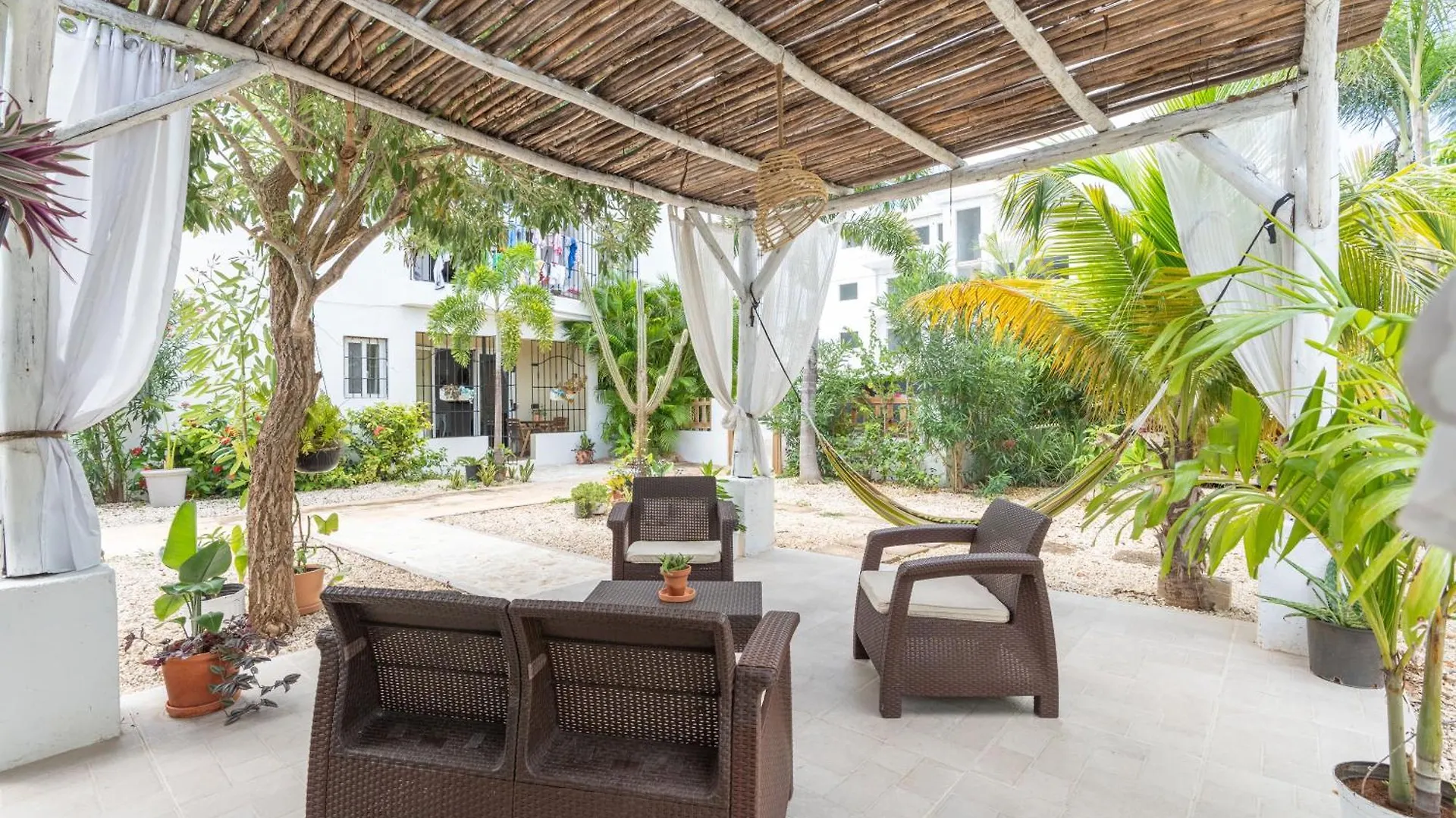 Tropical Garden Apartment With High Wifi La Romana