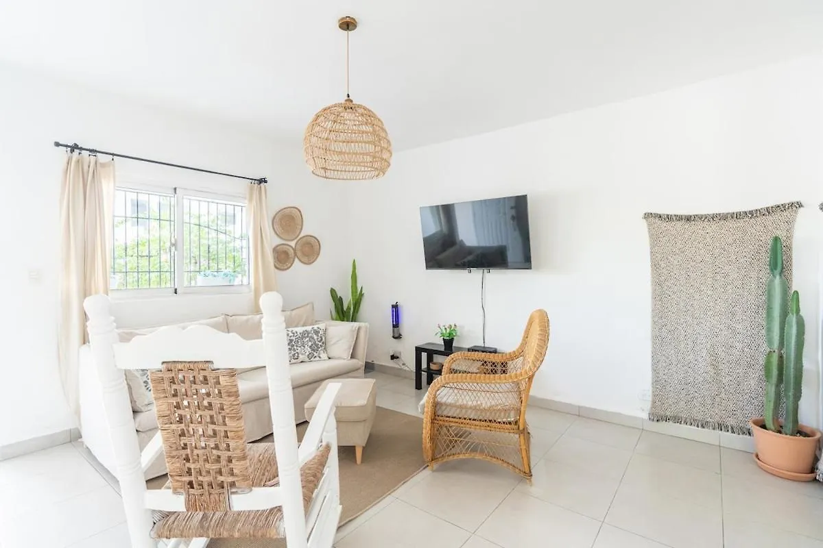 Tropical Garden Apartment With High Wifi La Romana
